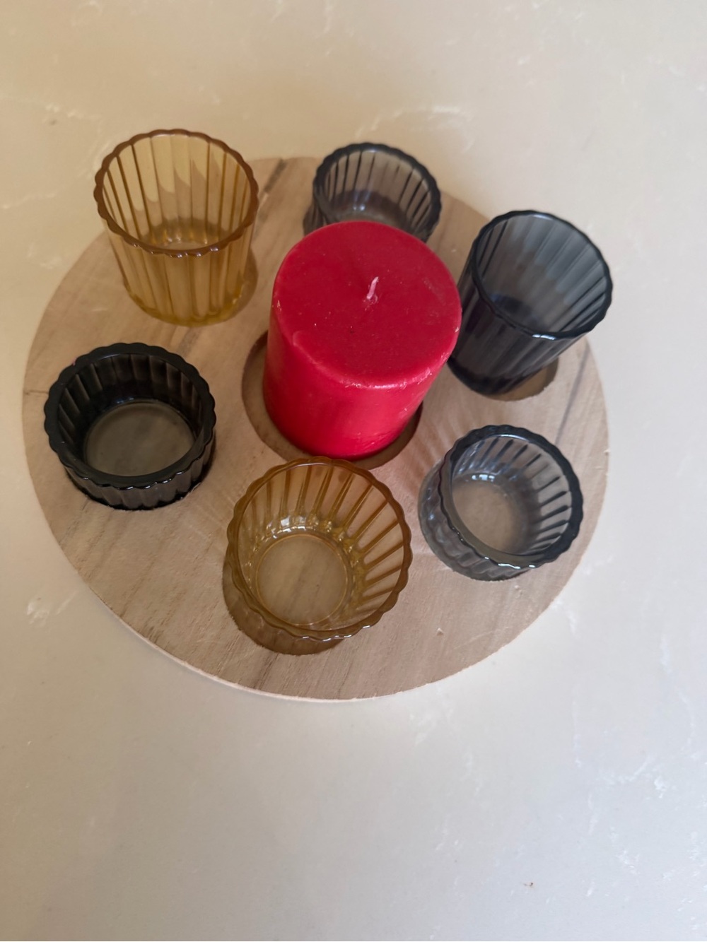 Centerpiece with wood base🎊🎊🎊🎁🎊🎊🥰